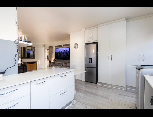 3 BEDROOM HOUSE FOR SALE IN PARKLANDS